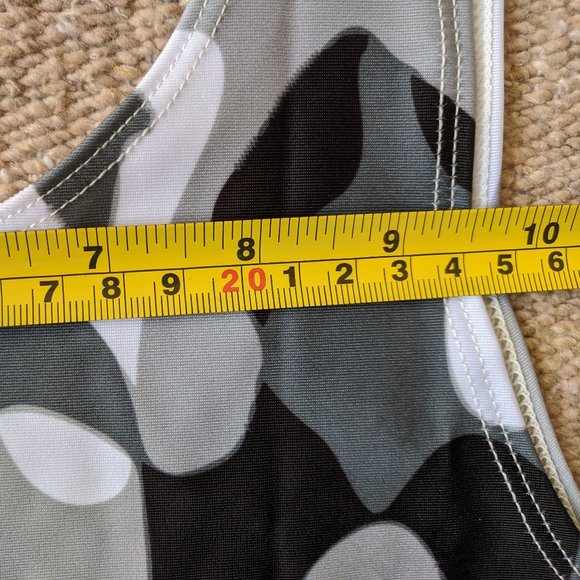 XS Cow Print Yoga Gym Workout Outfit Tank Top Biker Short Set Black Gray White - Picture 5 of 16